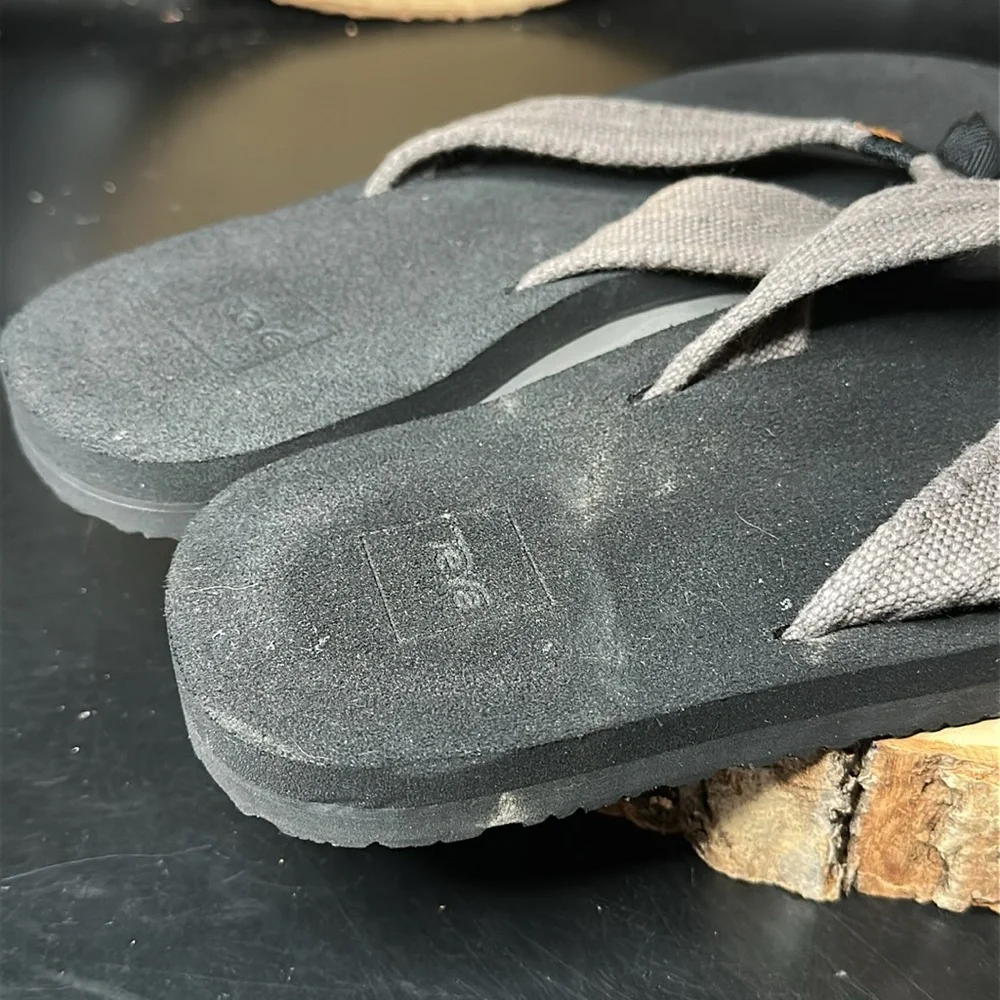 Teva Men's Black Flip Flops Size 11 Foam & Fabric - Picture 3 of 5